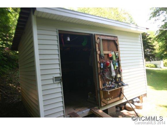 191 Bat Cave Drive - Photo 6