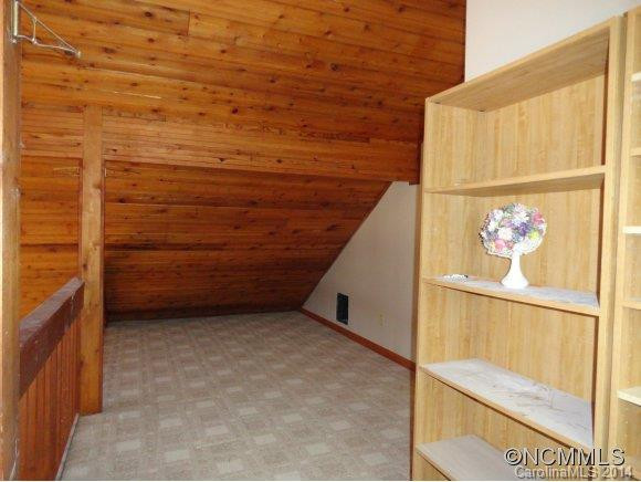423 LOCUST GROVE DRIVE - Photo 12