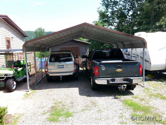 10 Clover Brook Drive - Photo 17
