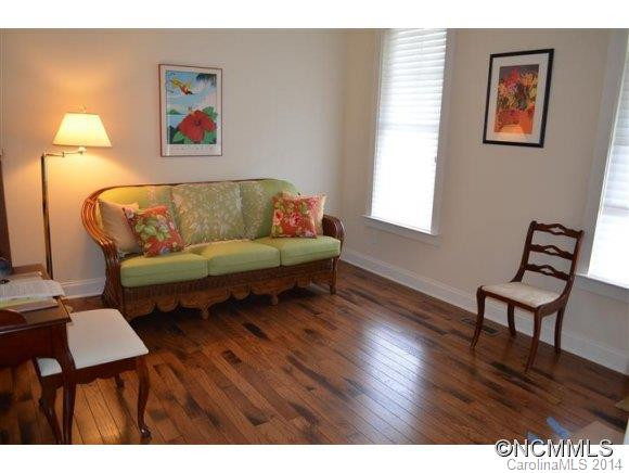 8 Light Cahill Court - Photo 12