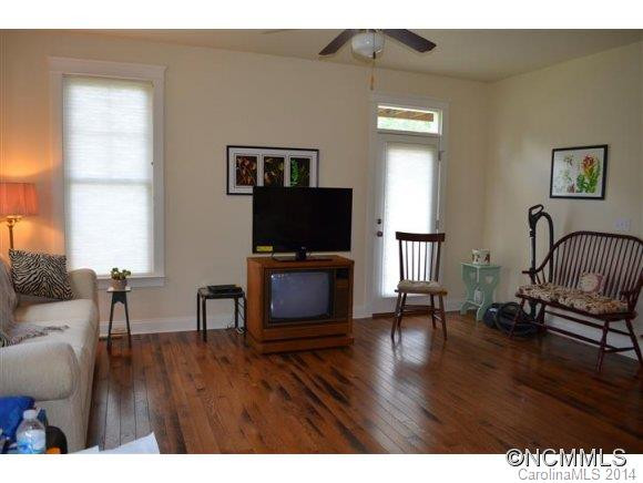 8 Light Cahill Court - Photo 13