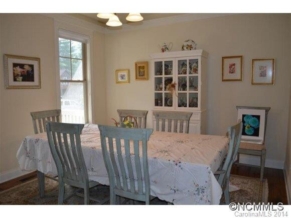 8 Light Cahill Court - Photo 8