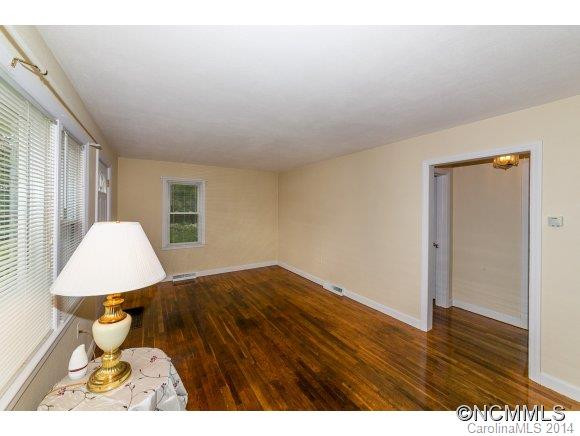104 Paradise Avenue - Photo 8
