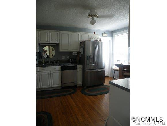 907 East Main Street - Photo 13