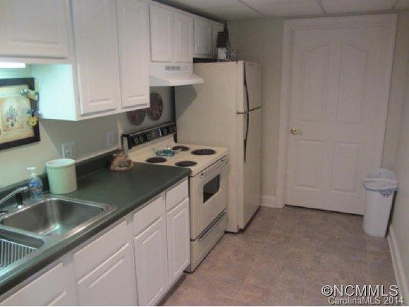 995 Doggett Road - Photo 18