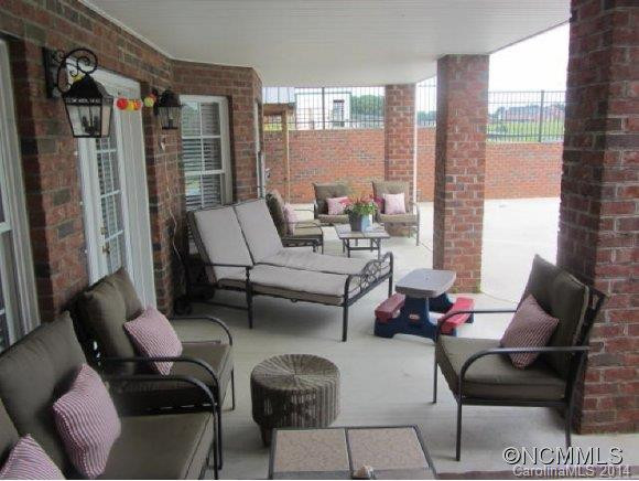 995 Doggett Road - Photo 21