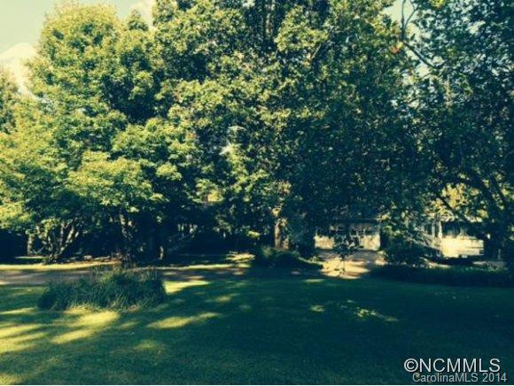 221 WHITE PINE DRIVE