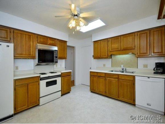 303 COLONY LANE - Photo 4