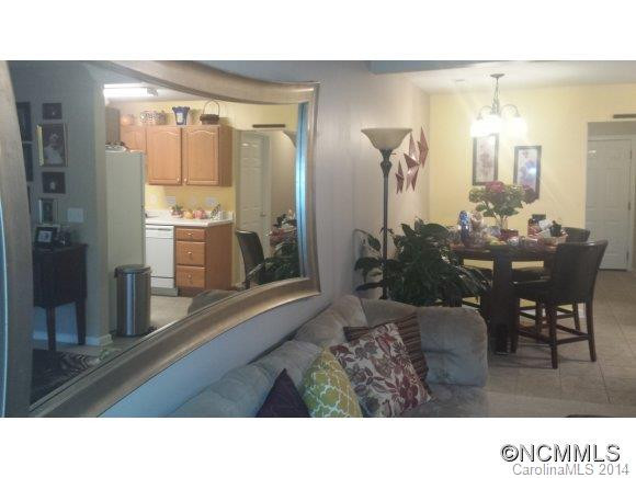 108 Rotunda Circle - Photo 2