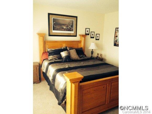 108 Rotunda Circle - Photo 11