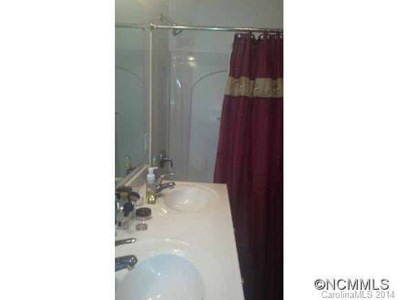 108 Rotunda Circle - Photo 16