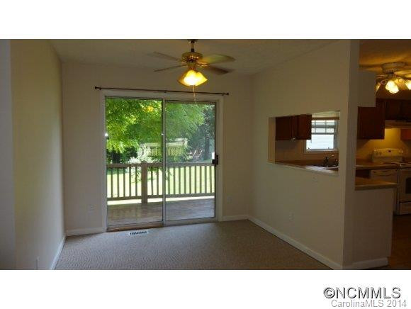 521 LYNDHURST DRIVE - Photo 6