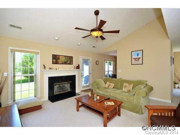 28 Sand Pebble Court - Photo 2