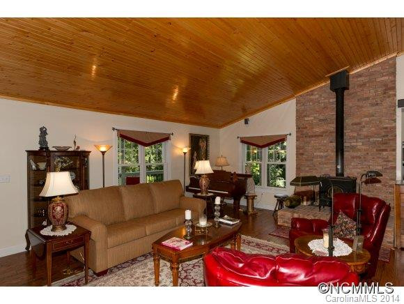 585&591 Camp Creek Road - Photo 12