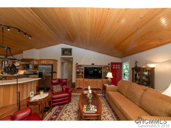 585&591 Camp Creek Road - Photo 13