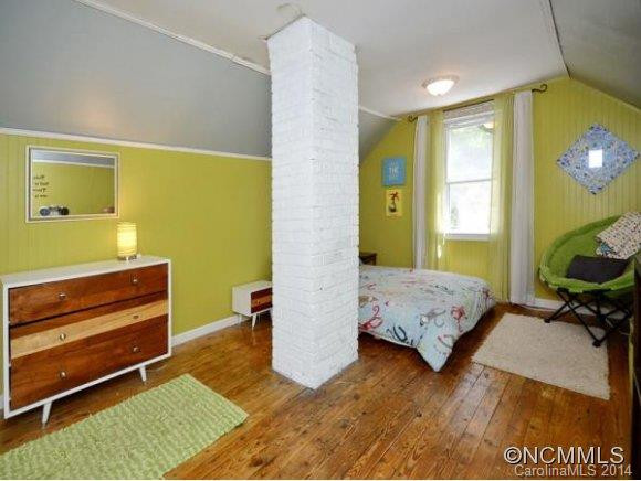 126 GOLDVIEW ROAD - Photo 9