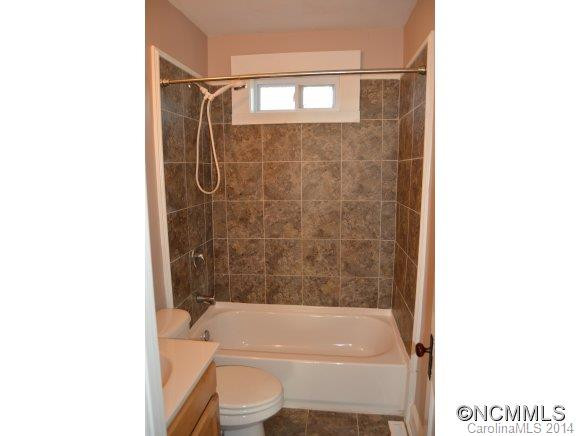 10 Enka Oak Street - Photo 18