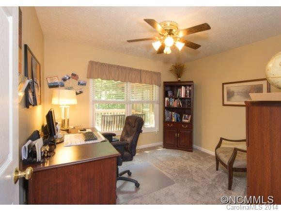107 S Greenbriar Woods Road - Photo 15