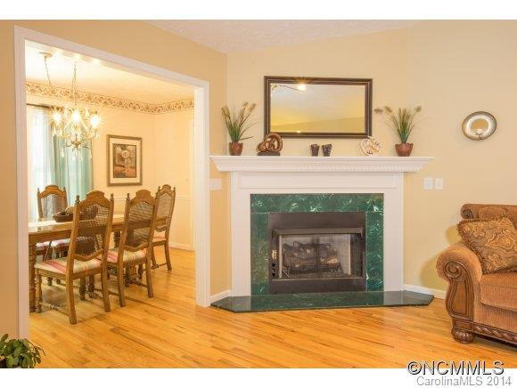 107 S Greenbriar Woods Road - Photo 5