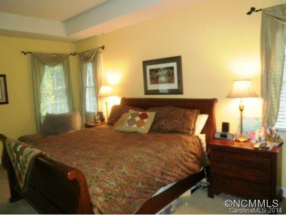 1040 Columbine Rd - Photo 9