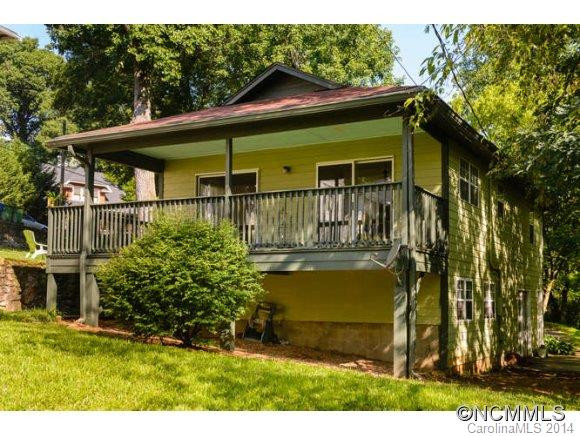 110 Annandale Ave