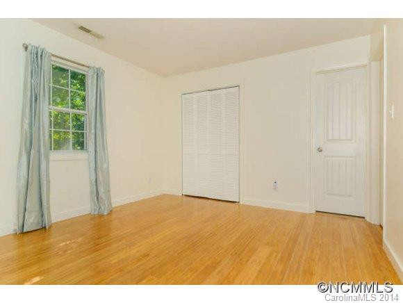 110 Annandale Ave - Photo 14