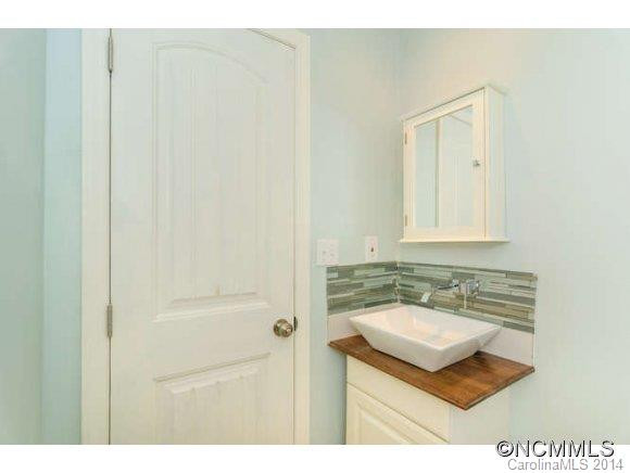110 Annandale Ave - Photo 15