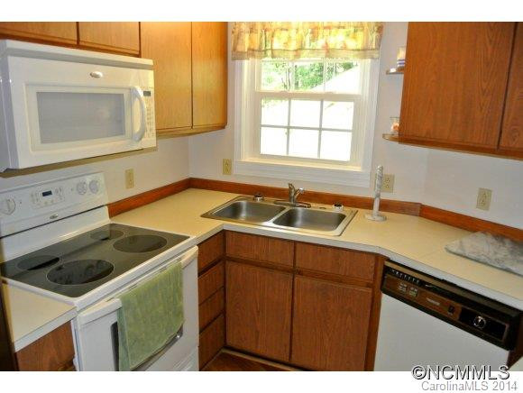 52 Hamlet Drive - Photo 11