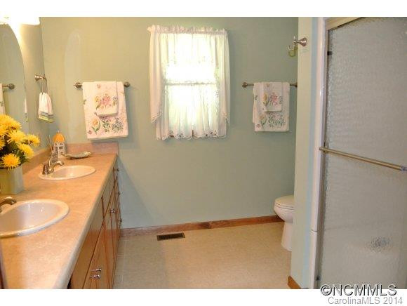 52 Hamlet Drive - Photo 6