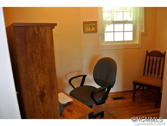 52 Hamlet Drive - Photo 8