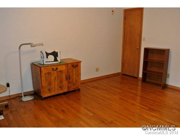 52 Hamlet Drive - Photo 9