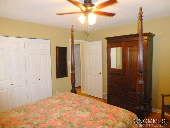 51 IMPERIAL COURT - Photo 13