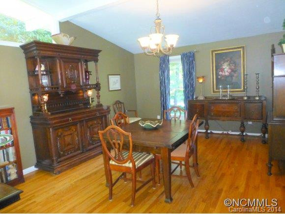 51 IMPERIAL COURT - Photo 8