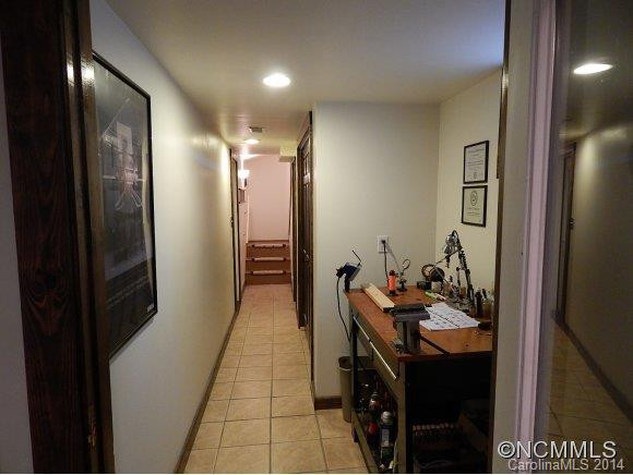 668 Maple - Photo 16