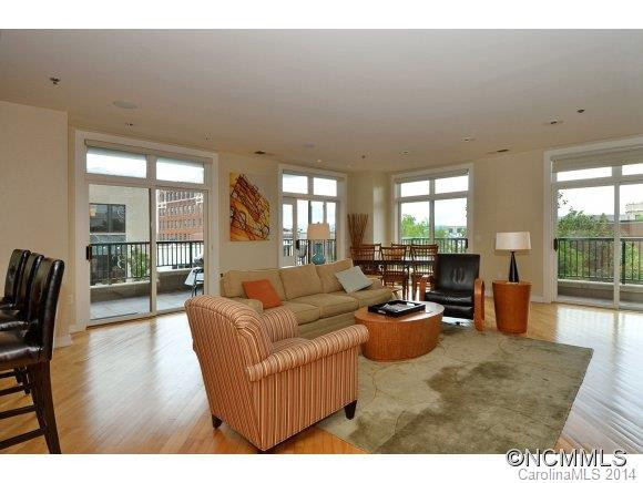 21 Battery Park Unit 302 - Photo 4