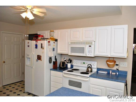 316 Wiltshire Circle - Photo 12