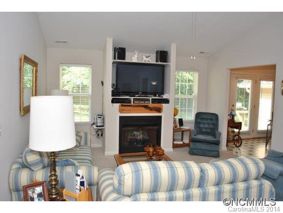 316 Wiltshire Circle - Photo 5