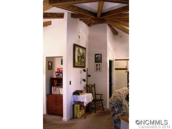 124 Lakemont Drive - Photo 9