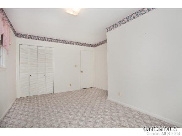 9 Brucemont Place - Photo 18