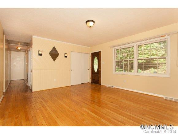 31 Springwood Drive - Photo 3