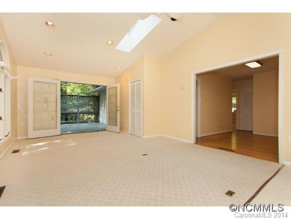 31 Springwood Drive - Photo 9