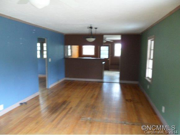 205 Carolina Avenue - Photo 5