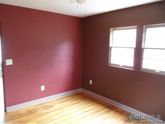 205 Carolina Avenue - Photo 7