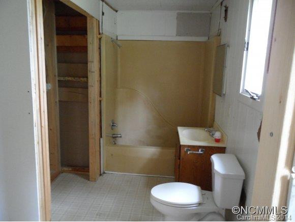 205 Carolina Avenue - Photo 10