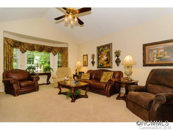 317 Winding Way Lane - Photo 4