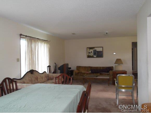 305 Waters Rd - Photo 4