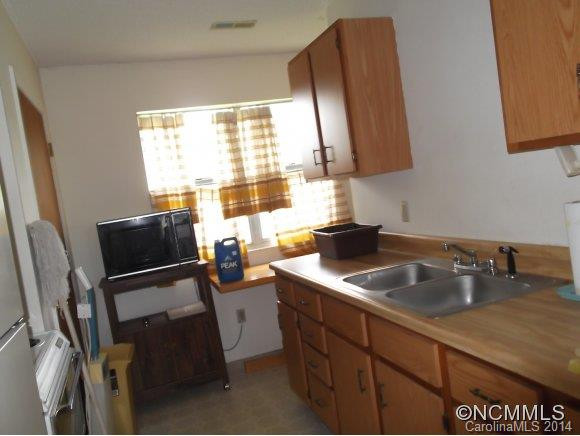 305 Waters Rd - Photo 5