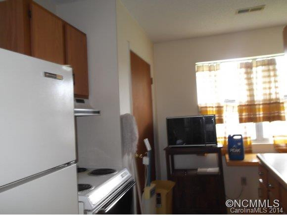 305 Waters Rd - Photo 6