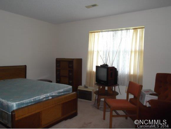 305 Waters Rd - Photo 7