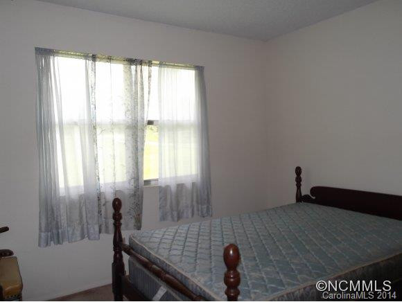 305 Waters Rd - Photo 8